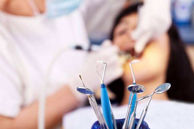 Dr Thomas Munroe: The Dentist Who Faked Cancer to Silence Patients
